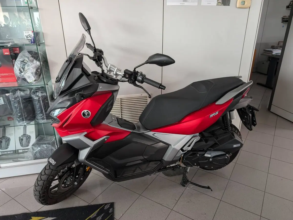 Voge Sfida SR1 ADV (2023 - 26) (2)
