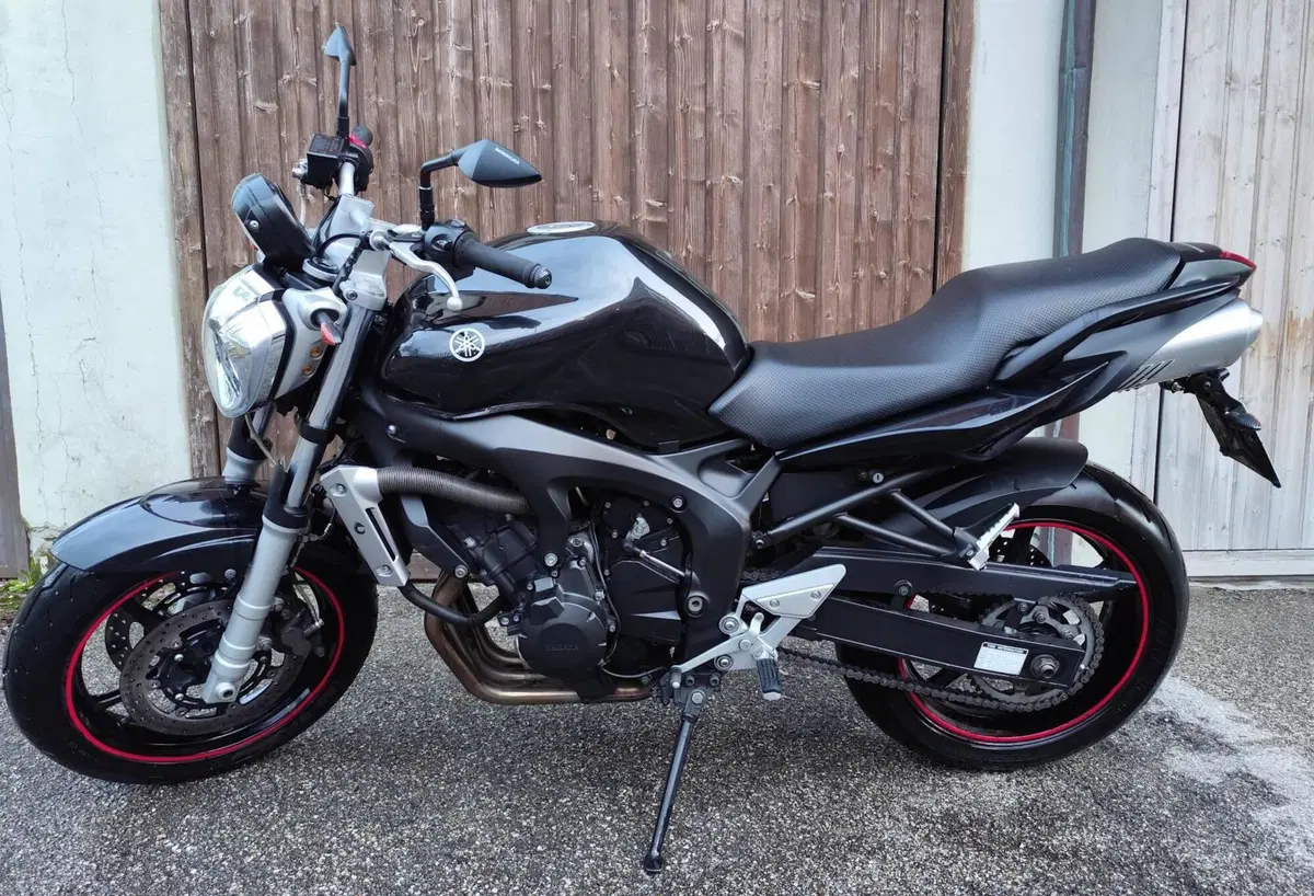 Yamaha FZ6 (2004 - 07)