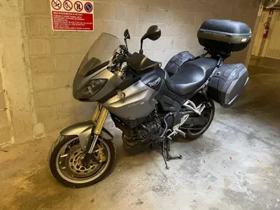 Triumph Tiger 1050 (2006 - 12) usata