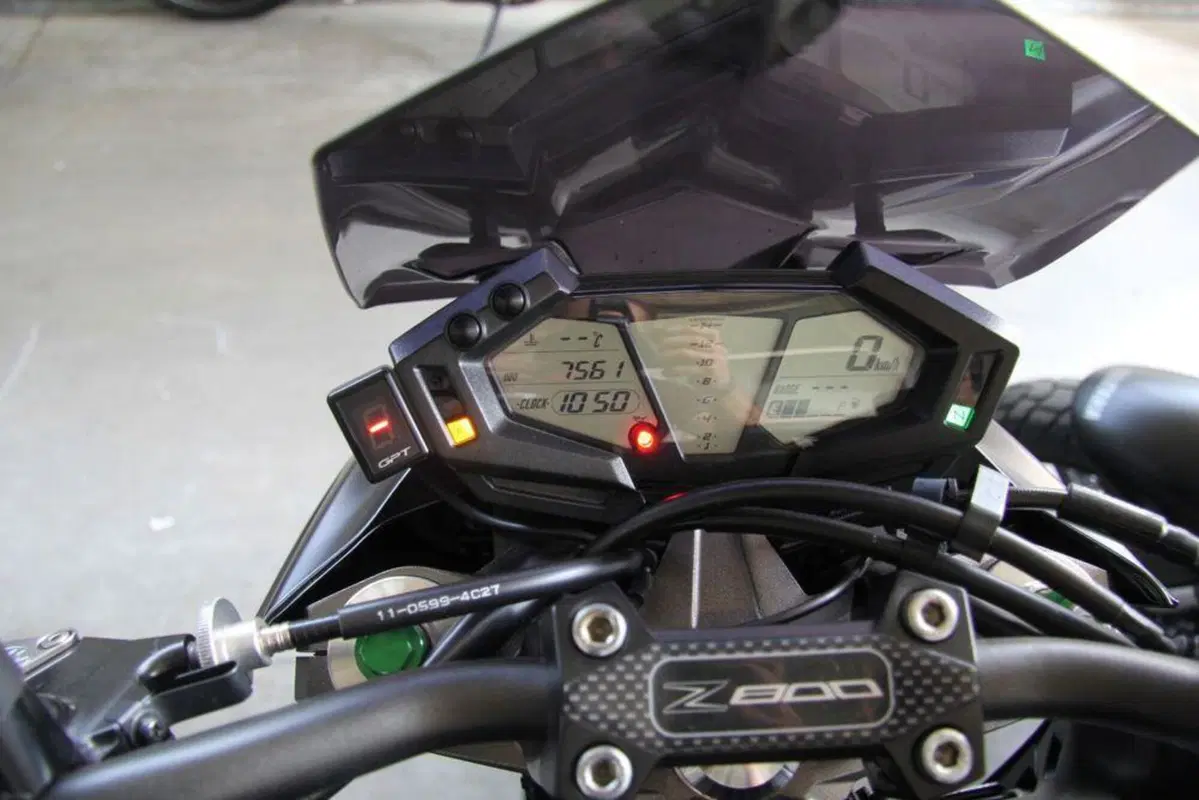 Kawasaki Z 800 ABS (2012 - 16) (5)