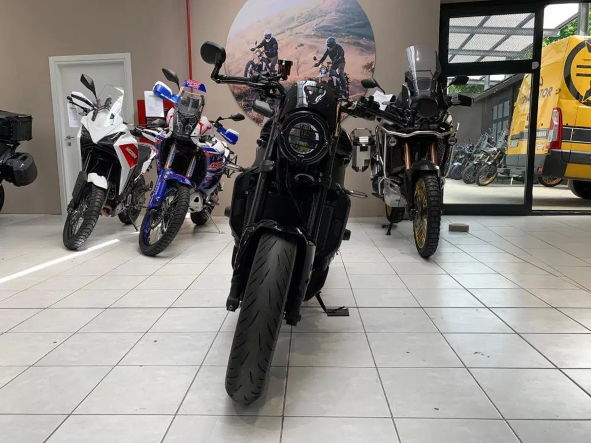 Yamaha XSR 900 (2022 - 24) (2)