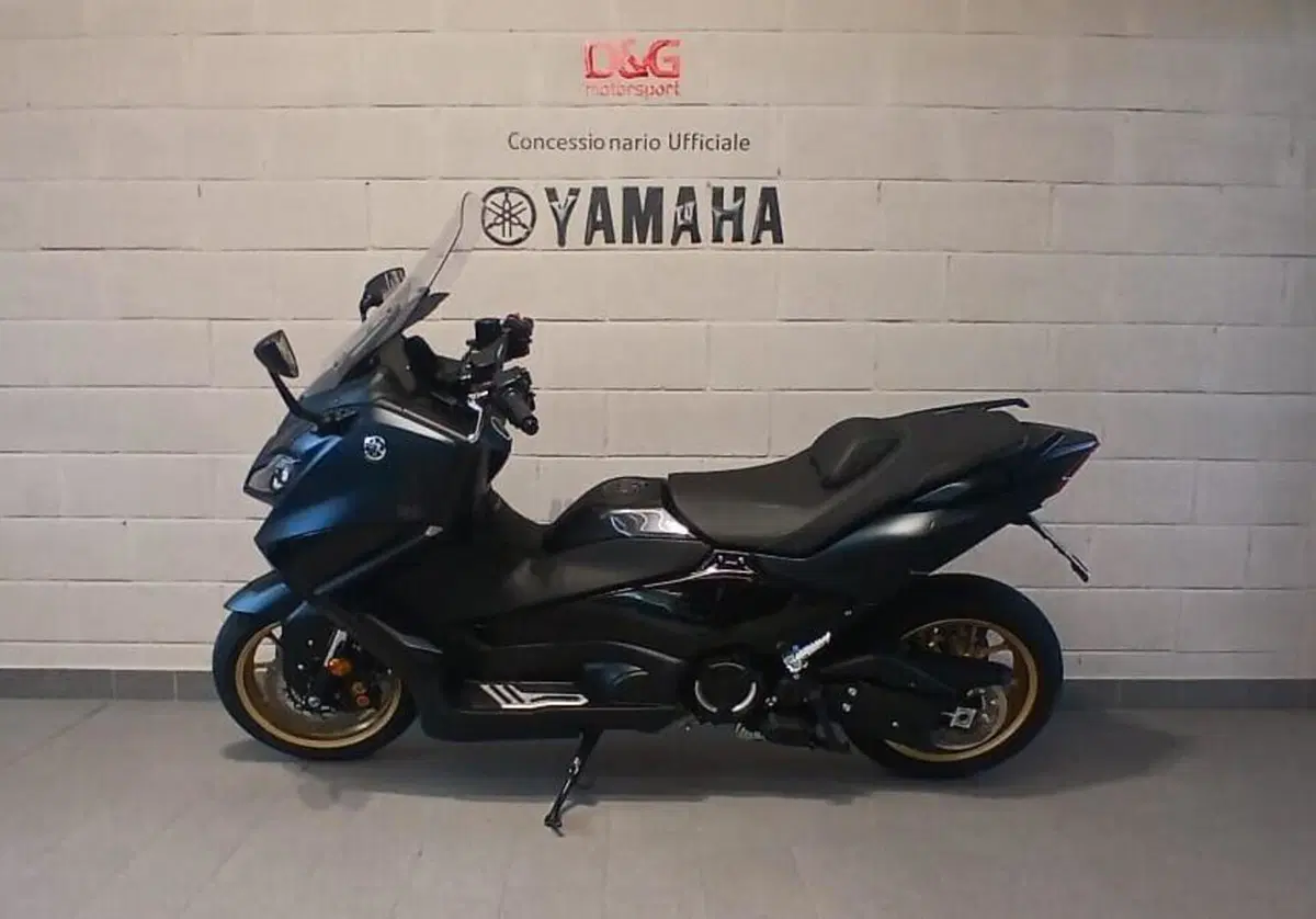 Yamaha T-Max 560 Tech Max (2022 - 24) (4)
