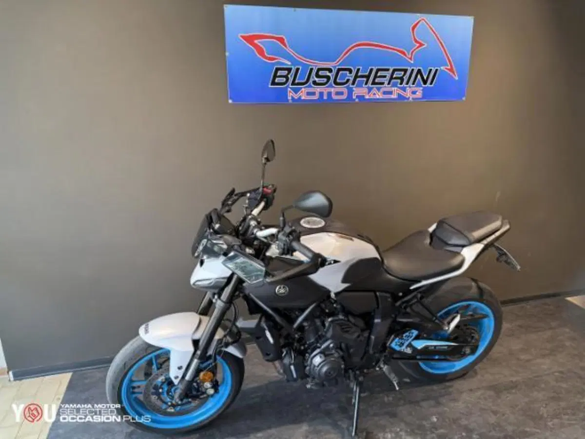 Yamaha MT-07 Y-AMT (2025 - 26) (7)