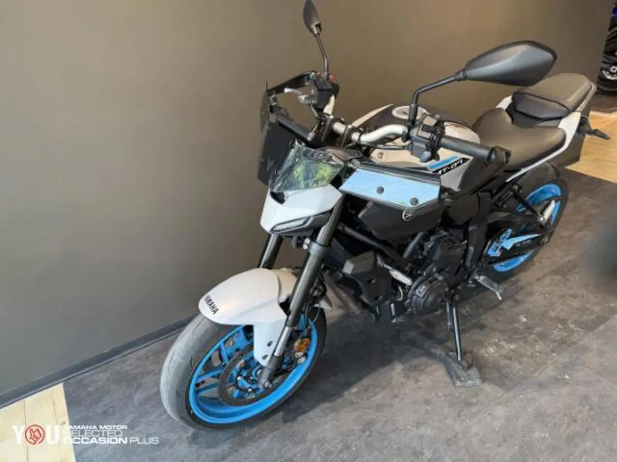 Yamaha MT-07 Y-AMT (2025 - 26) (8)