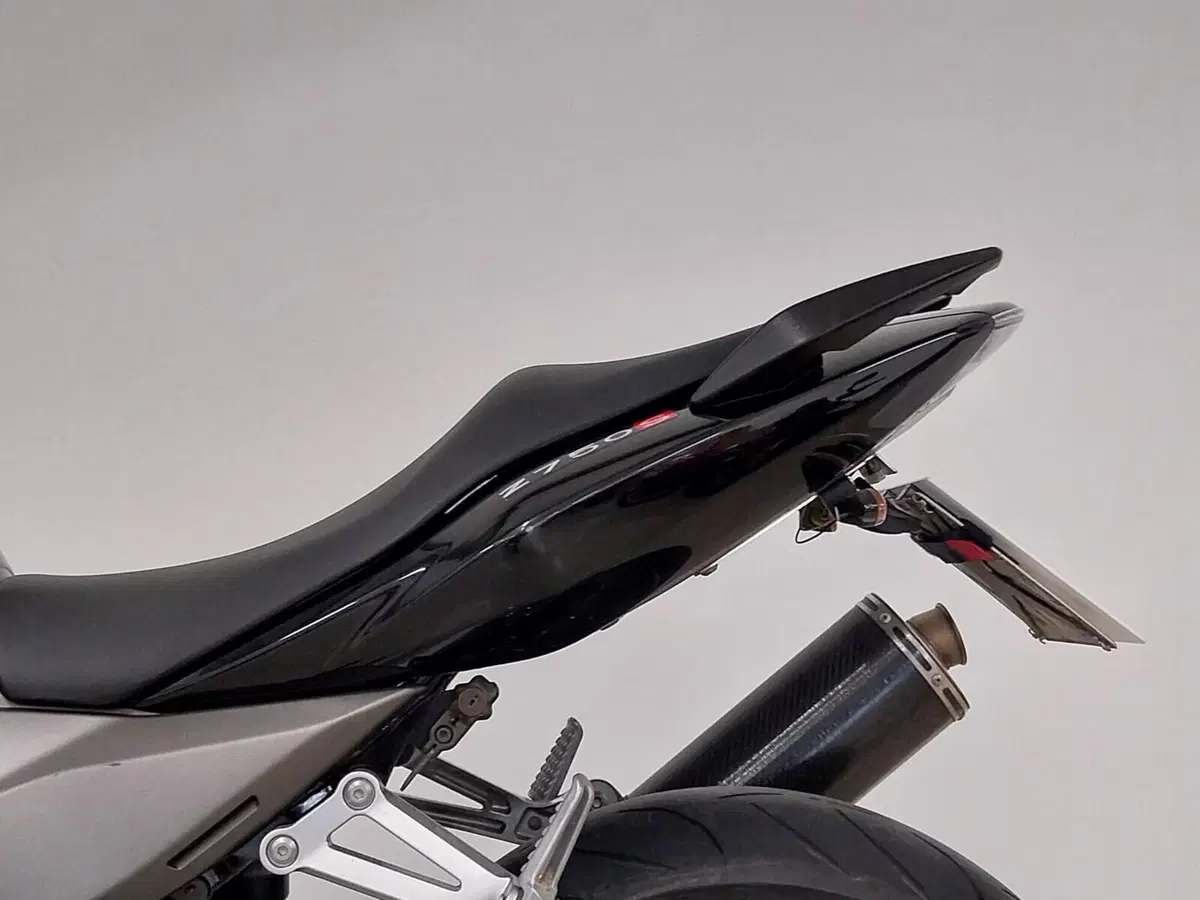 Kawasaki Z 750 (2003 - 06) (9)