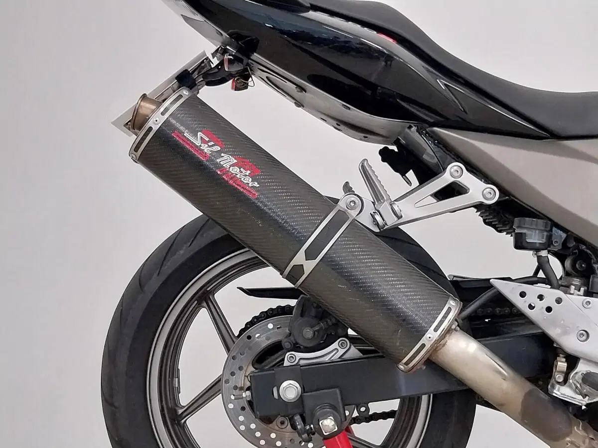 Kawasaki Z 750 (2003 - 06) (11)