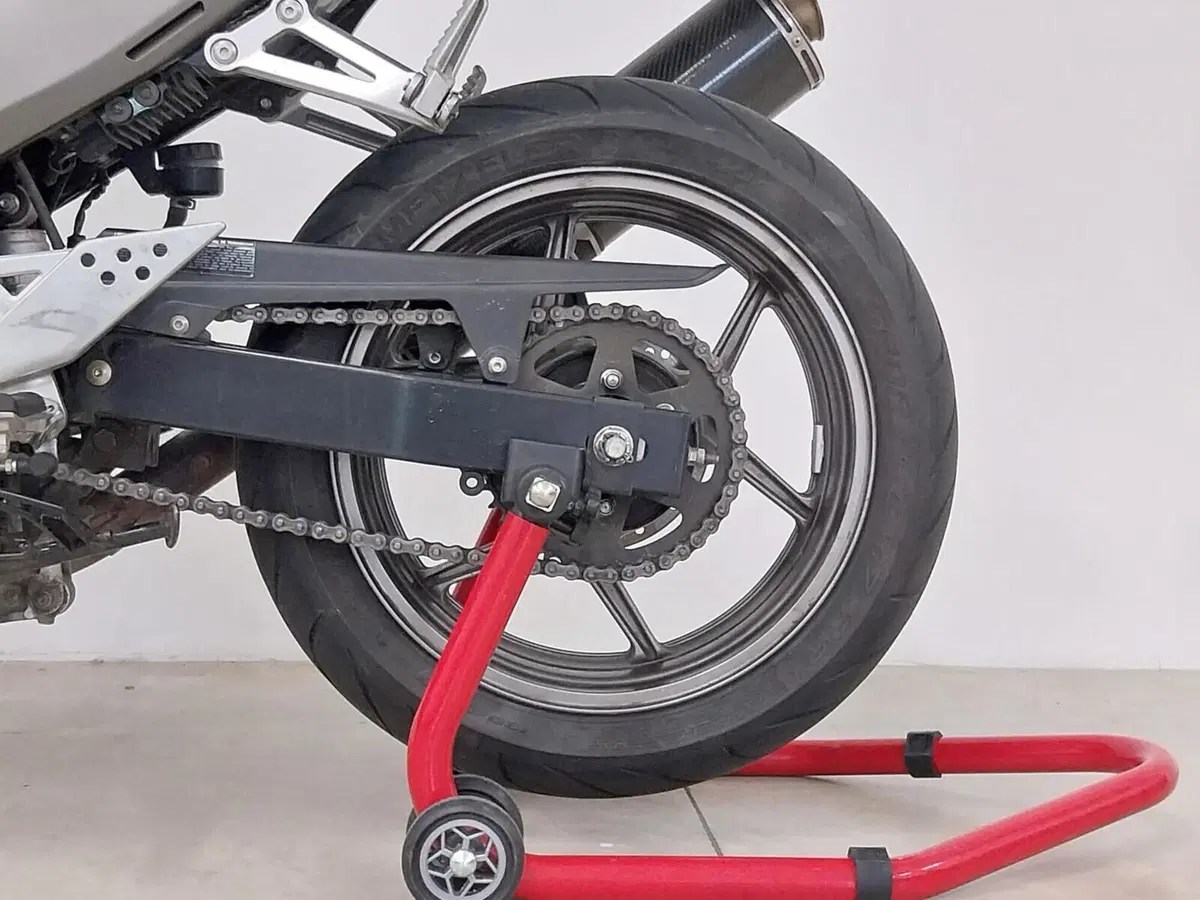 Kawasaki Z 750 (2003 - 06) (16)