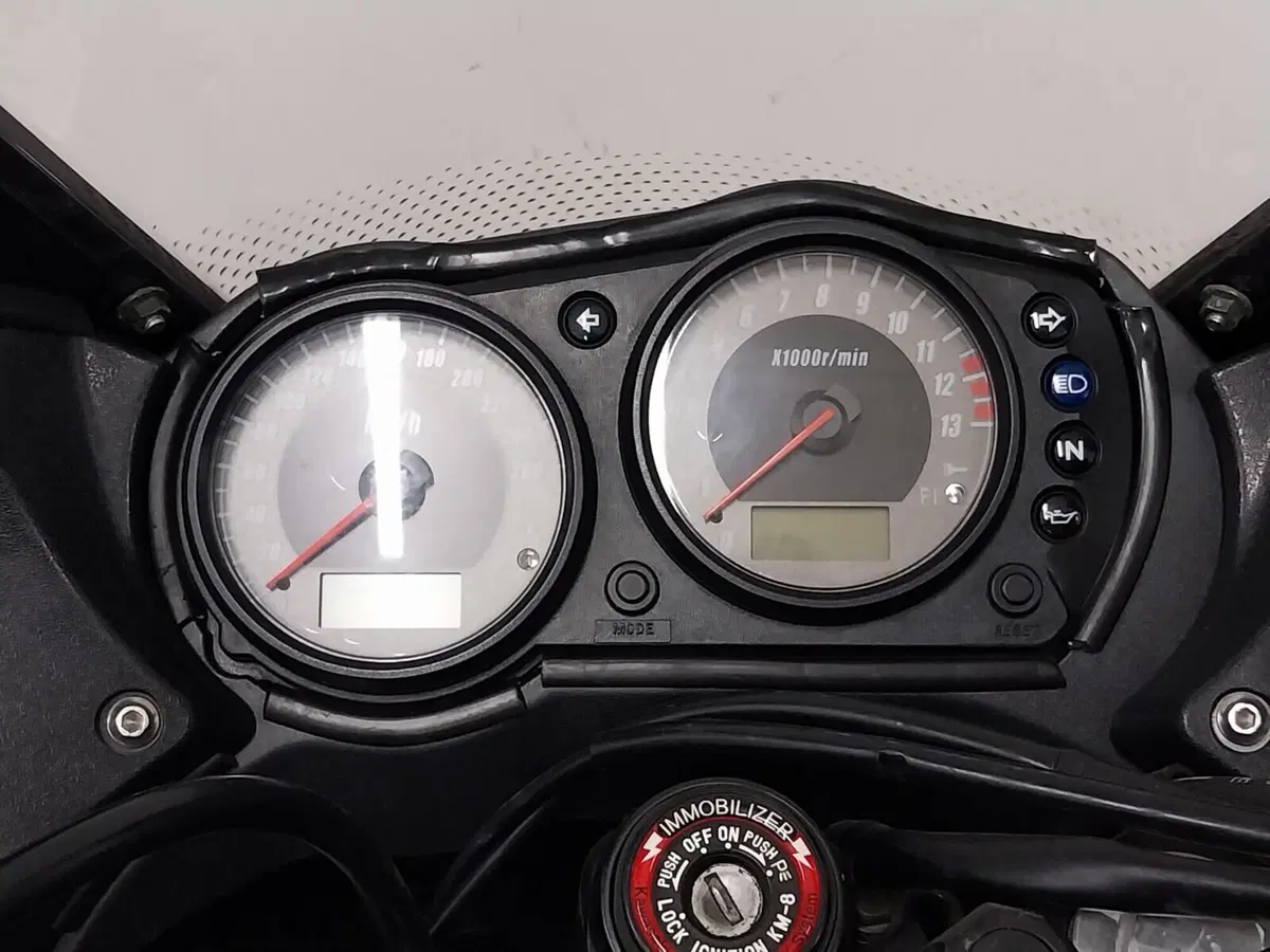 Kawasaki Z 750 (2003 - 06) (19)