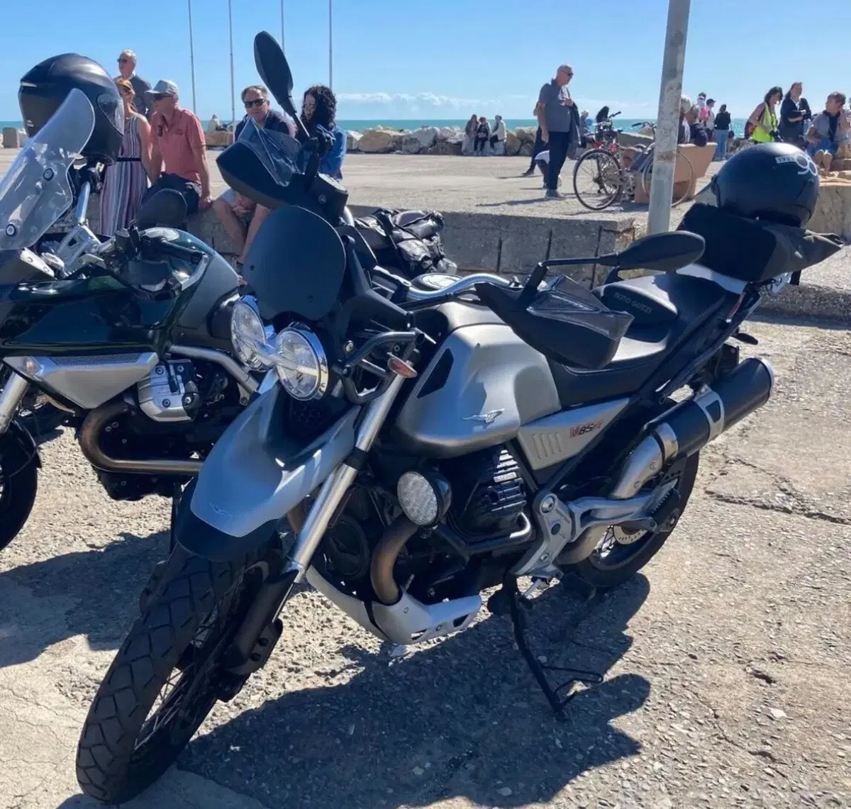 Moto Guzzi V85 TT (2019 - 20) (4)