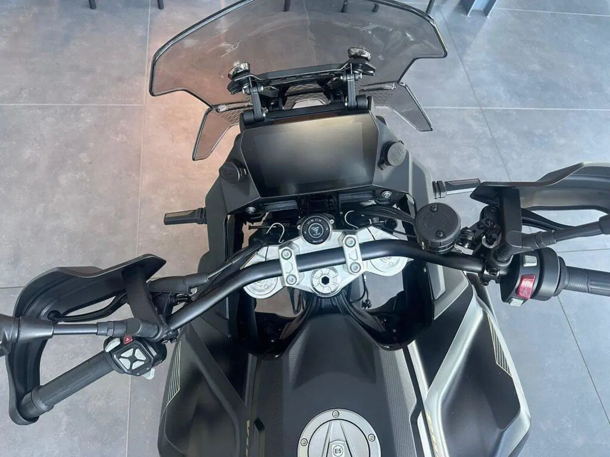 Voge Valico 900DSX (2024 - 26) (9)