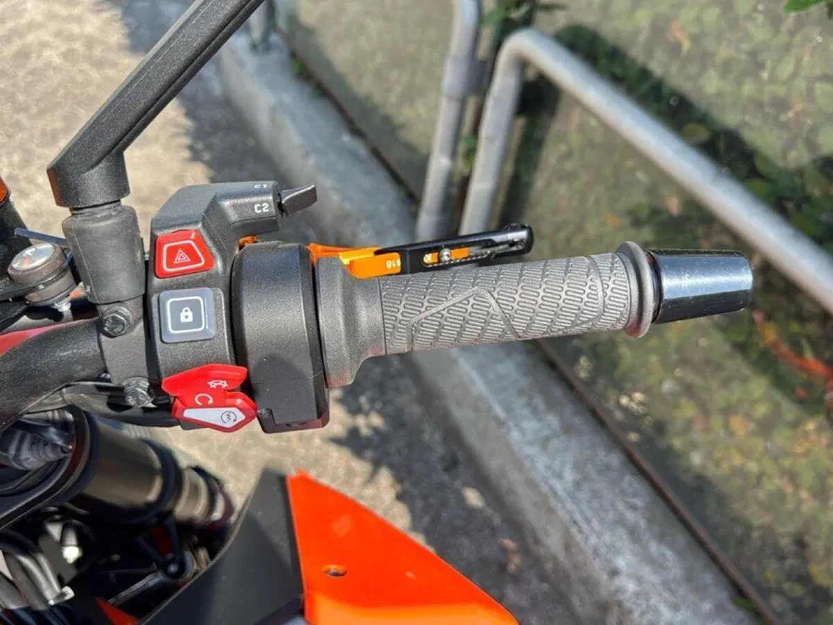 KTM 1290 Super Duke R EVO (2022 - 23) (15)