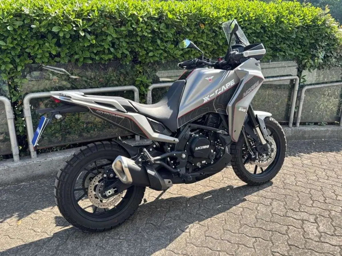 Moto Morini X-Cape 650 (2021 - 26) (7)