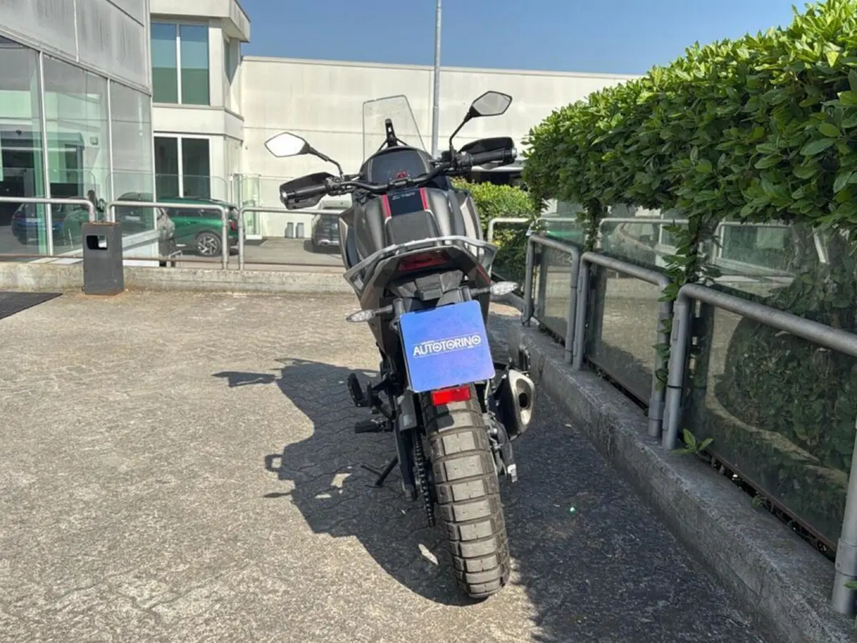 Moto Morini X-Cape 650 (2021 - 26) (6)