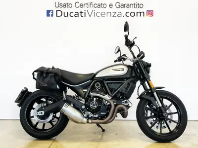 Ducati Scrambler 800 Icon Dark (2021 - 22) usata