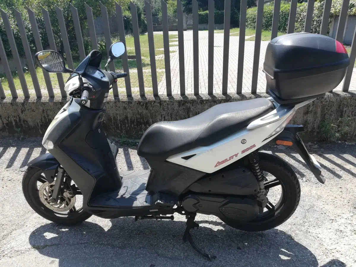 Kymco Agility 200i R16 (2008 - 16) (2)
