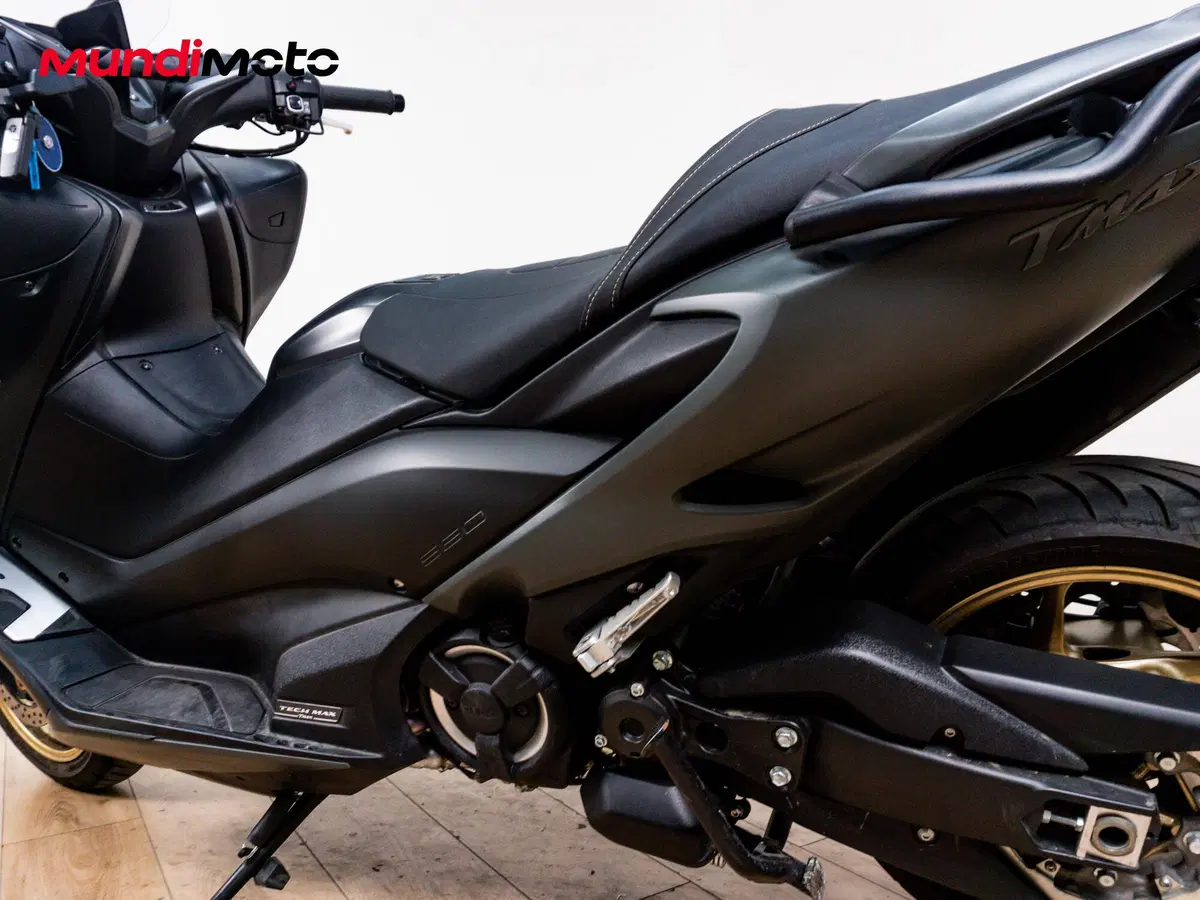 Yamaha T-Max 560 Tech Max (2020) (10)