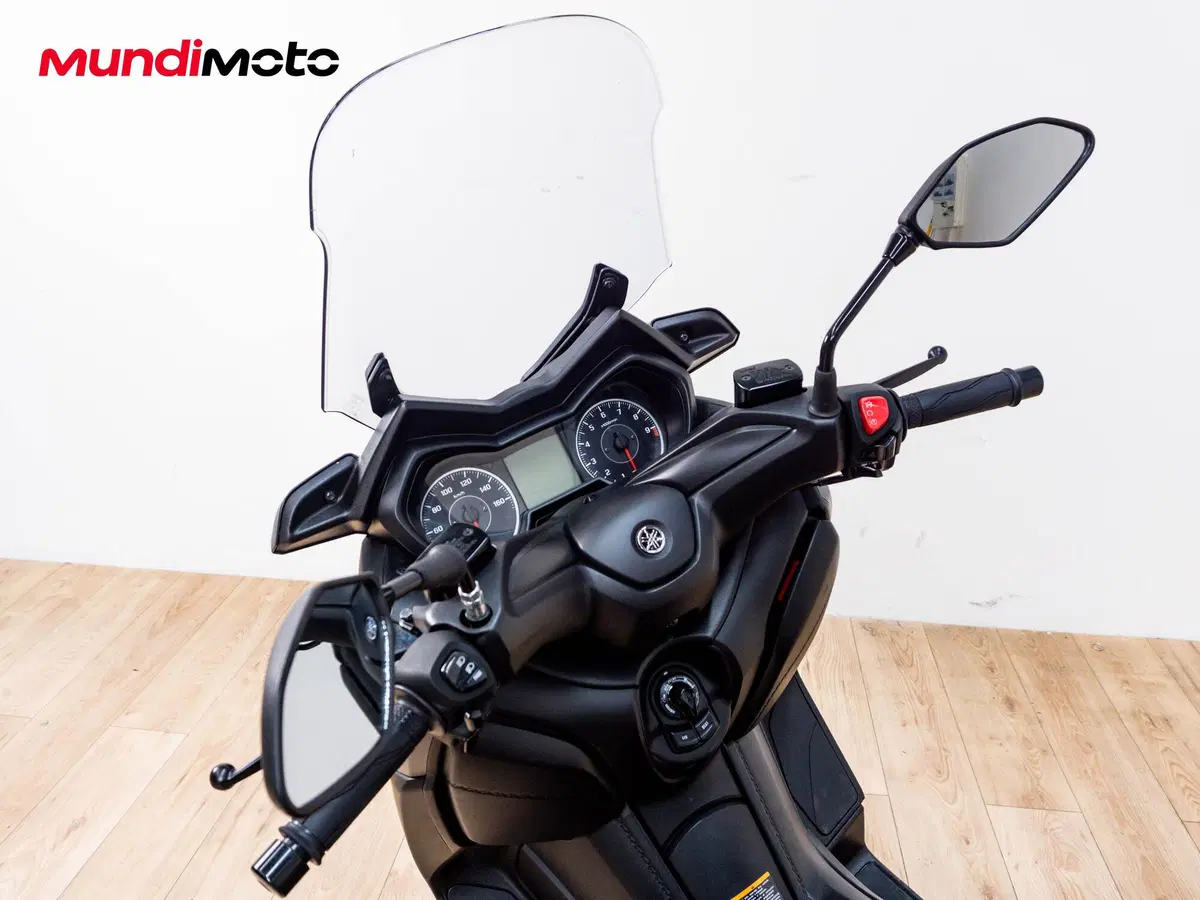 Yamaha X-Max 300 Tech Max (2020) (11)