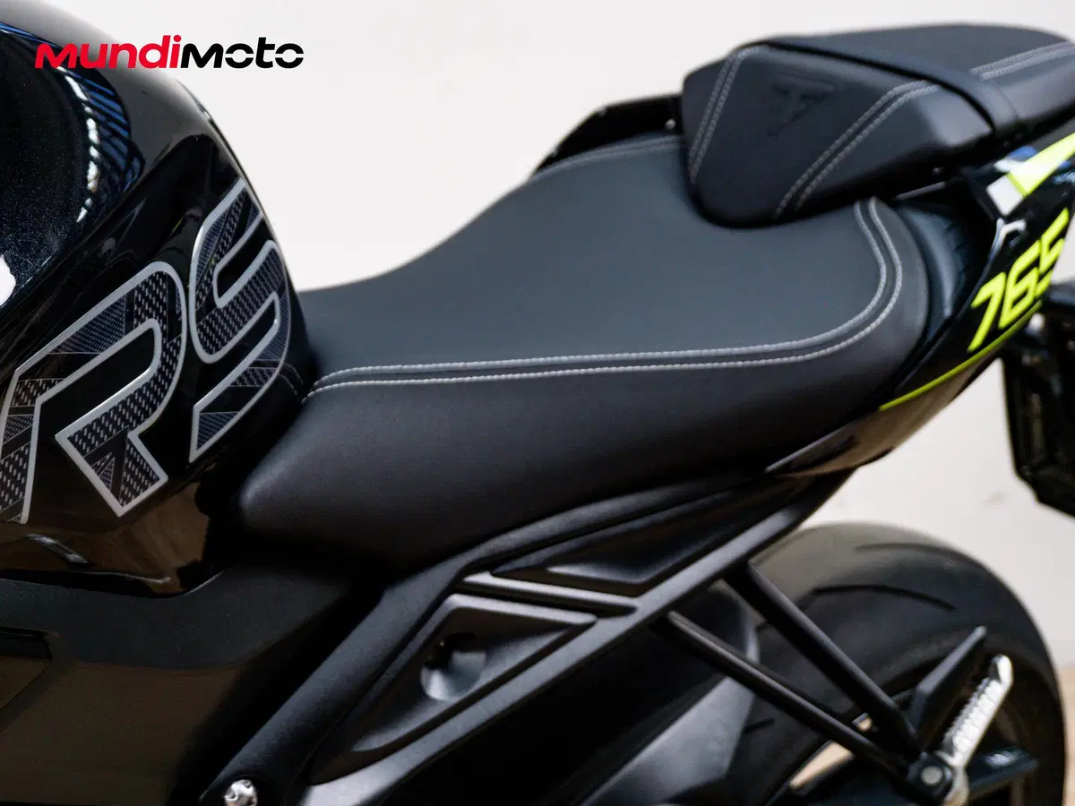 Triumph Street Triple 765 RS (2023 - 26) (15)