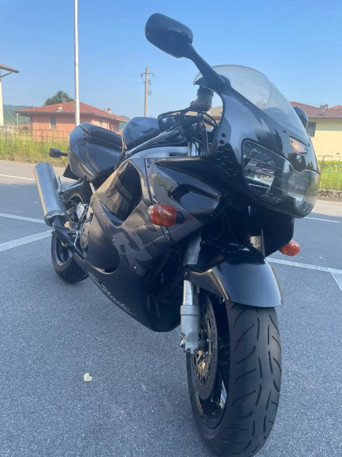 Honda CBR 900 RR (4)