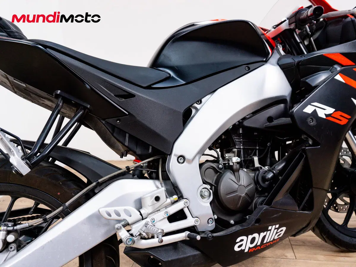 Aprilia RS 125 (1998 - 02) (4)