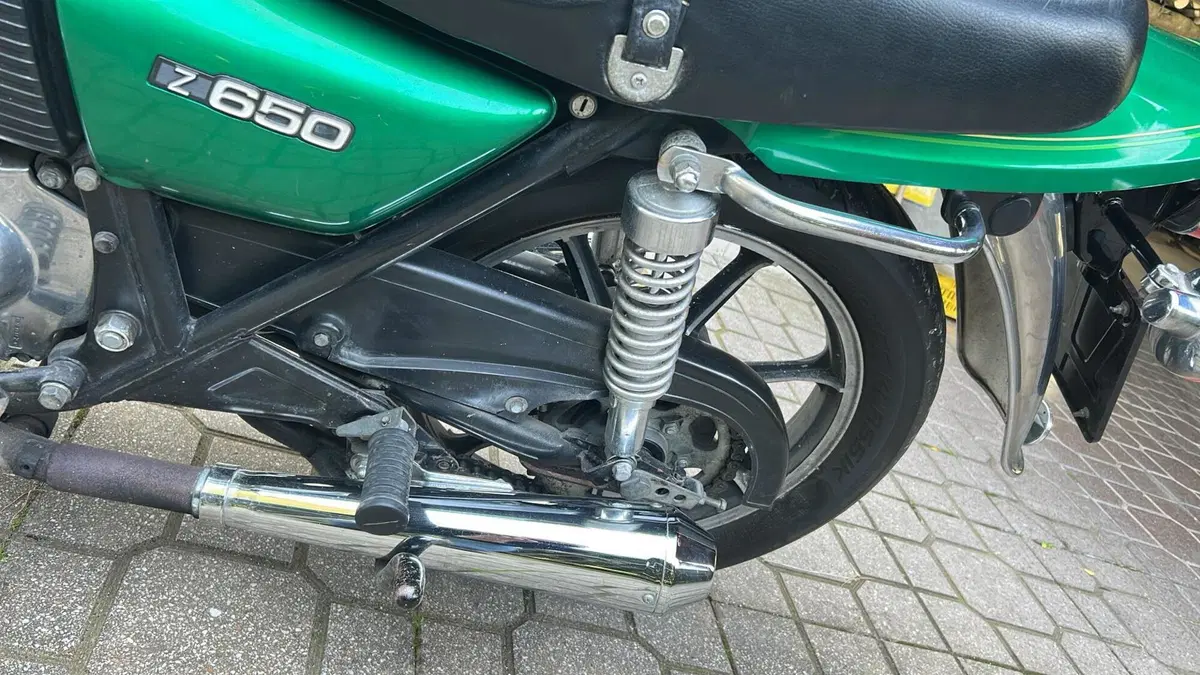 Kawasaki Z650 (2)