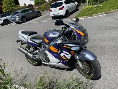 Honda CBR 900 RR Fireblade d'epoca