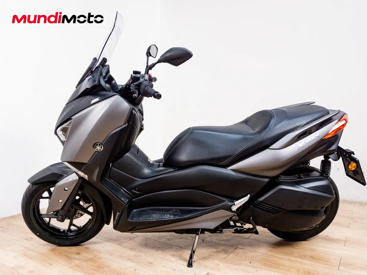 Yamaha X-Max 300 Tech Max (2020) (5)