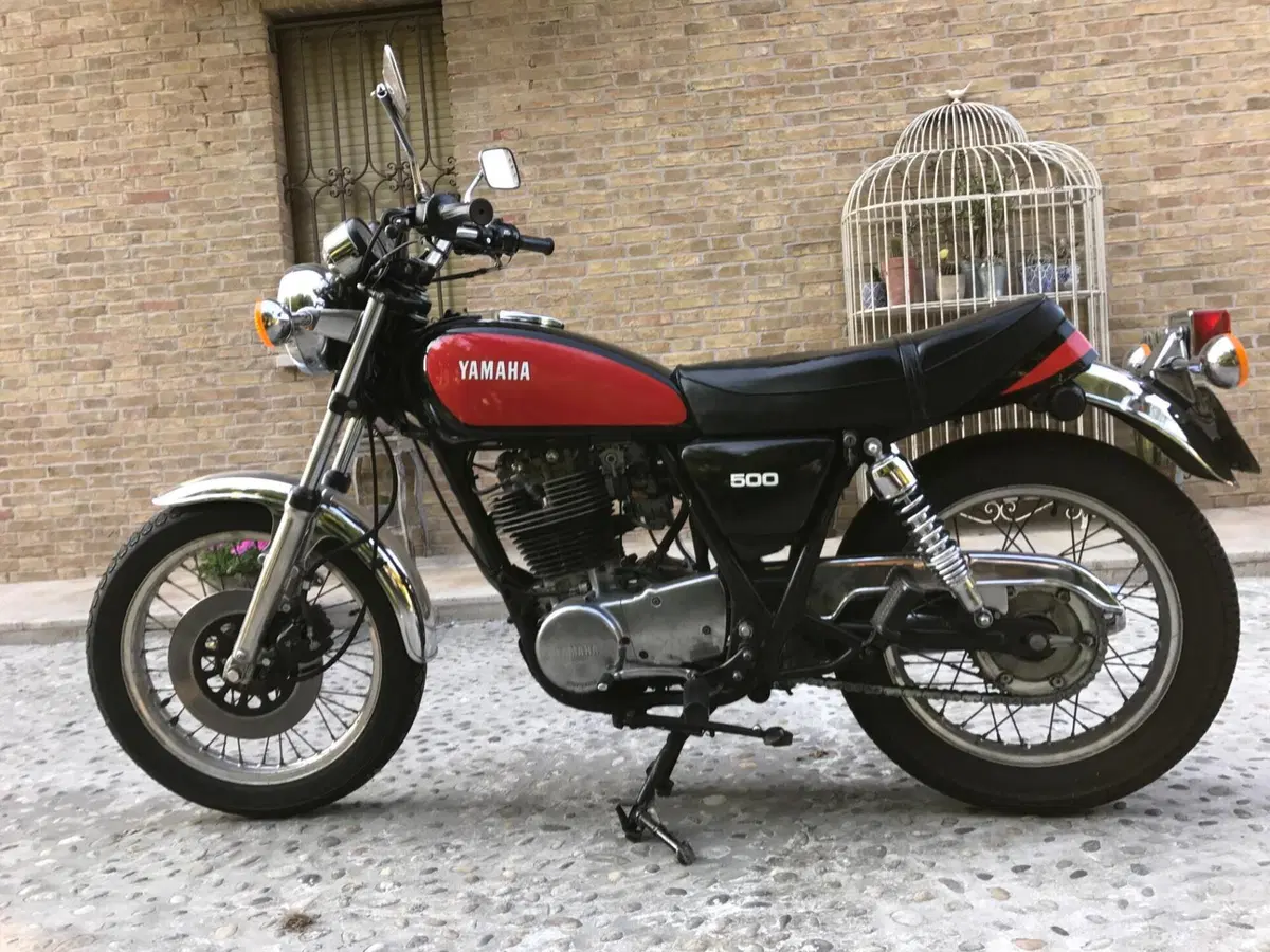 Yamaha SR 500 (2)