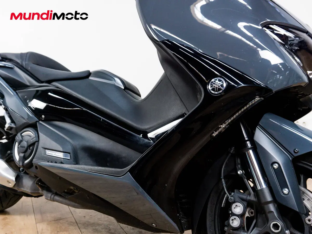 Yamaha T-Max 560 Tech Max (2020) (5)