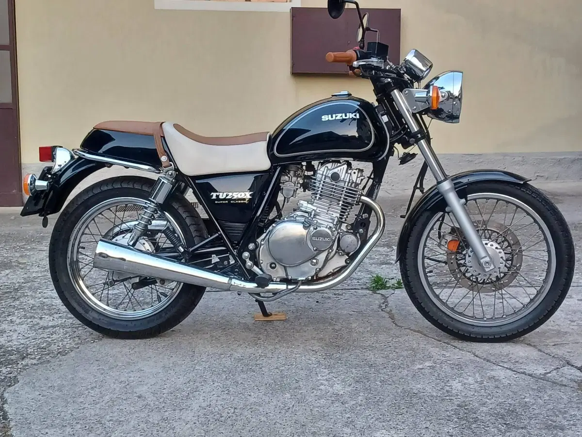 Suzuki TU 250 XX Super Classic (1996 - 00)