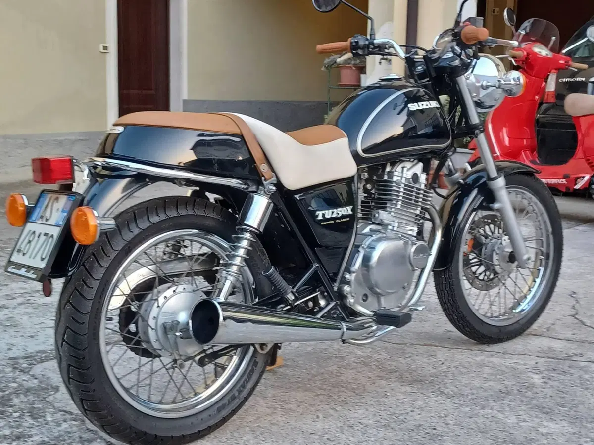 Suzuki TU 250 XX Super Classic (1996 - 00) (5)