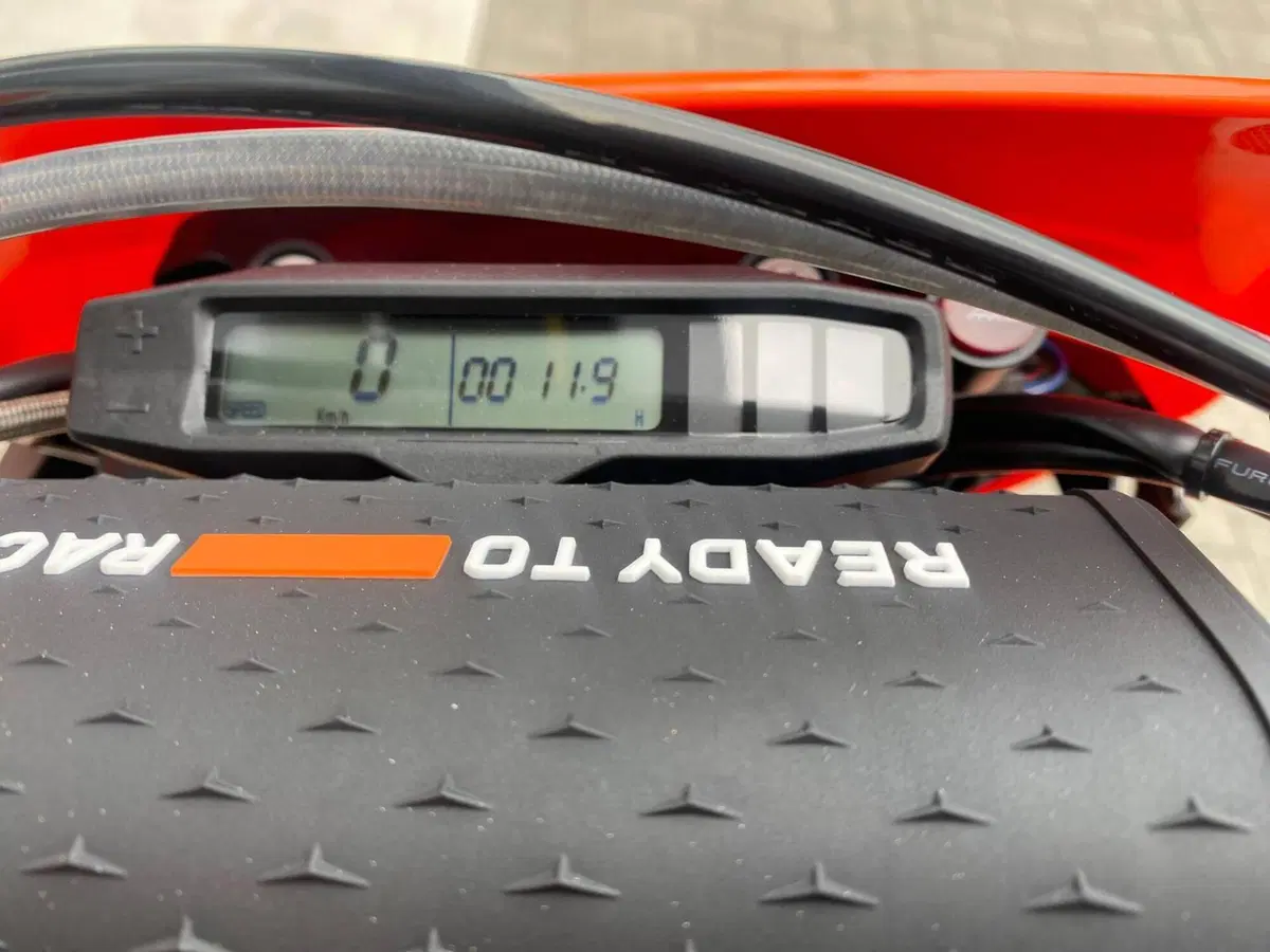 KTM 300 EXC Six Days (2025) (2)