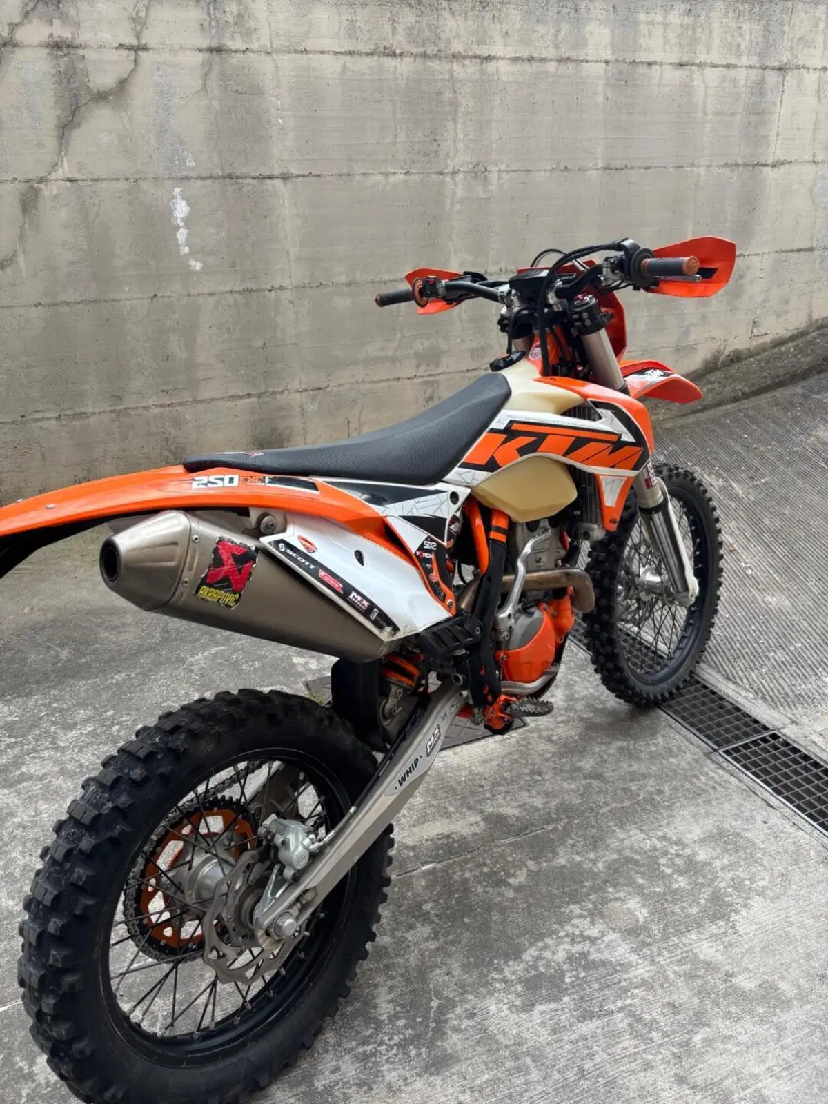 KTM 250 EXC-F (2016) (2)