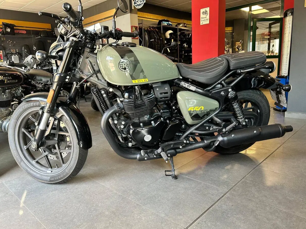 Royal Enfield Shotgun 650 (2024 - 26) (2)