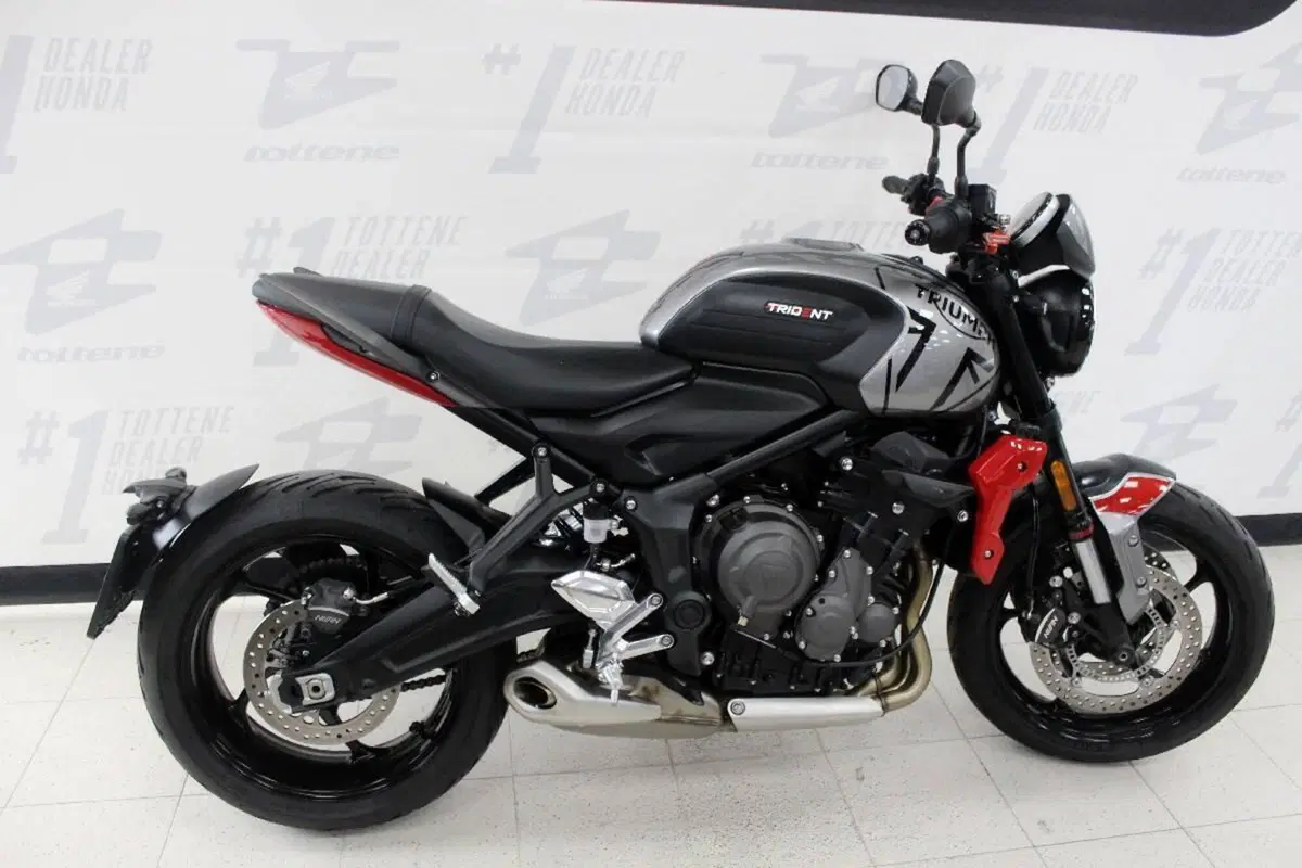 Triumph Trident 660 (2021 - 24) (2)