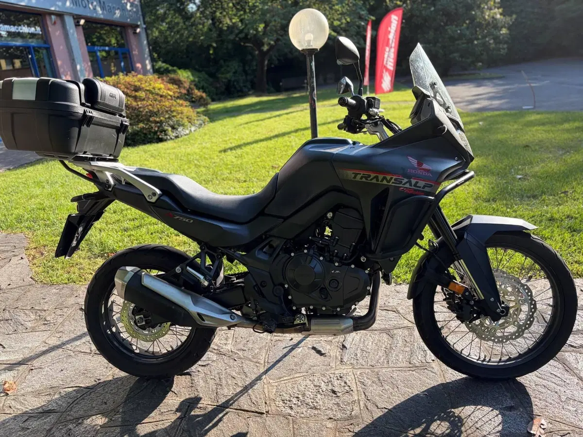 Honda Transalp XL750 Urban (2023 - 24) (5)