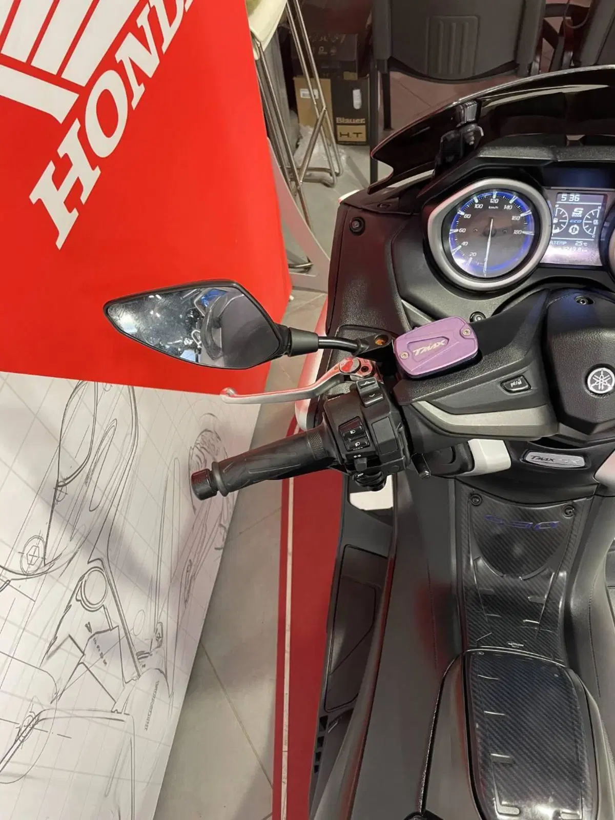 Yamaha T-Max 530 SX (2017 - 19) (13)
