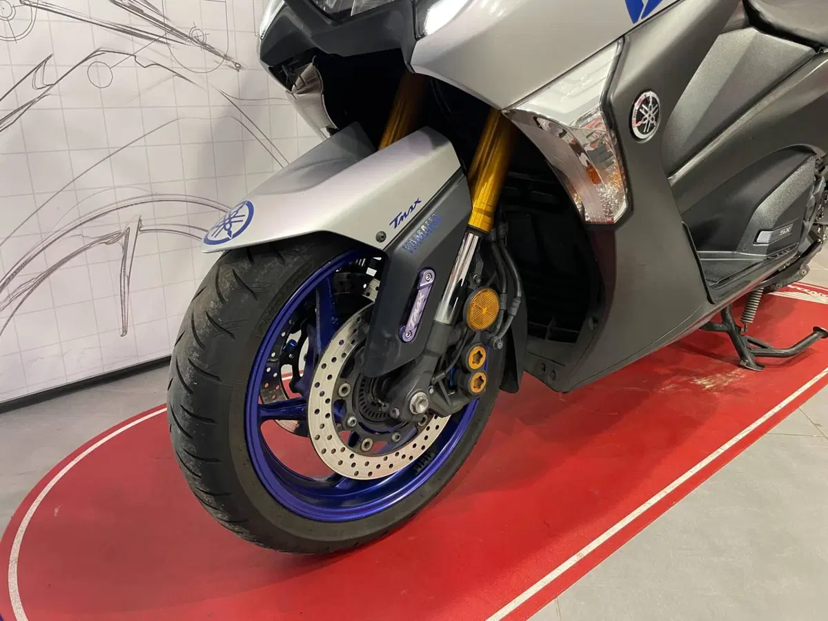 Yamaha T-Max 530 SX (2017 - 19) (9)