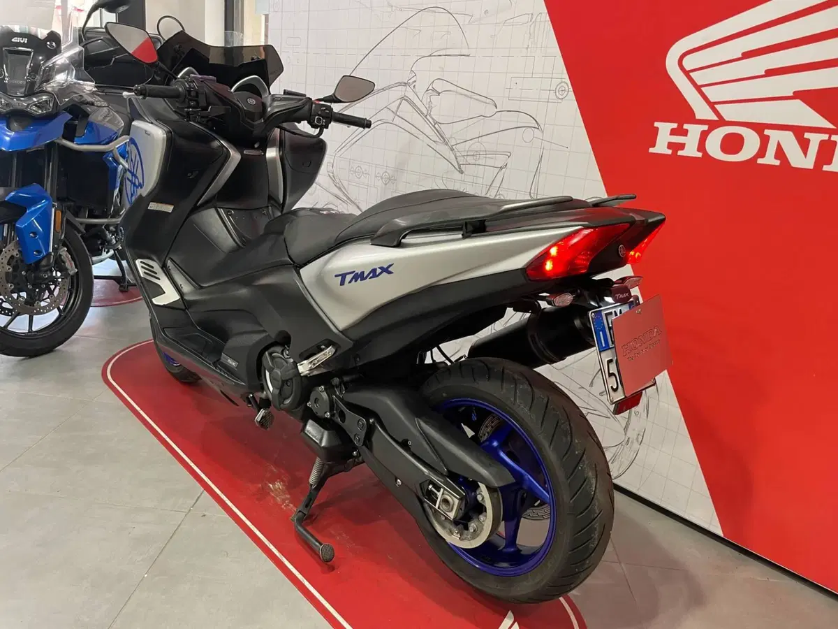 Yamaha T-Max 530 SX (2017 - 19) (5)