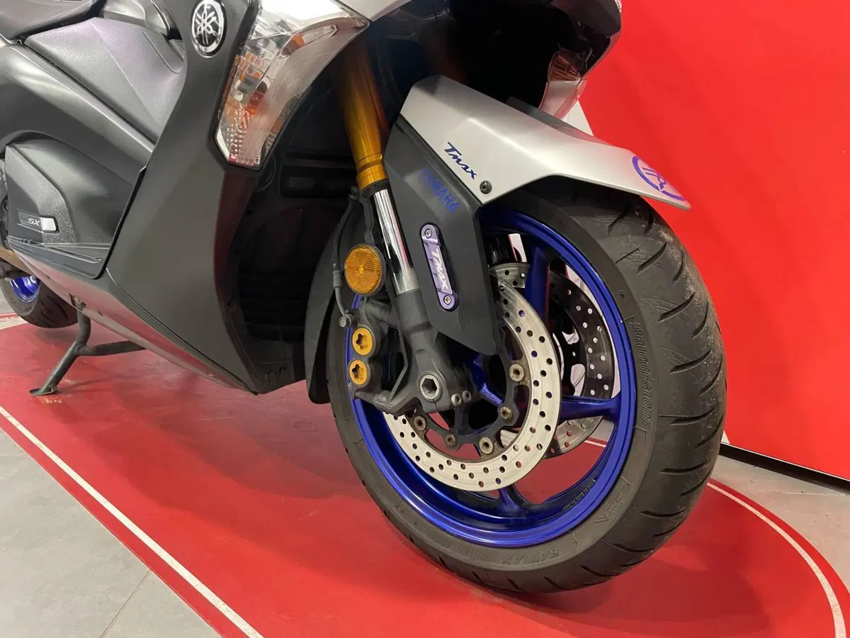 Yamaha T-Max 530 SX (2017 - 19) (11)
