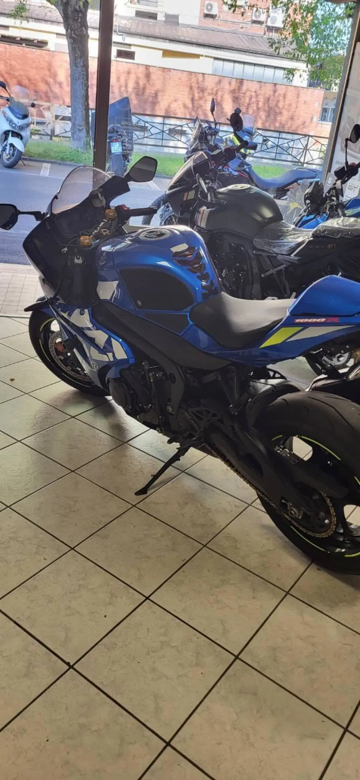 Suzuki GSX-R1000R (2019 - 20) (3)