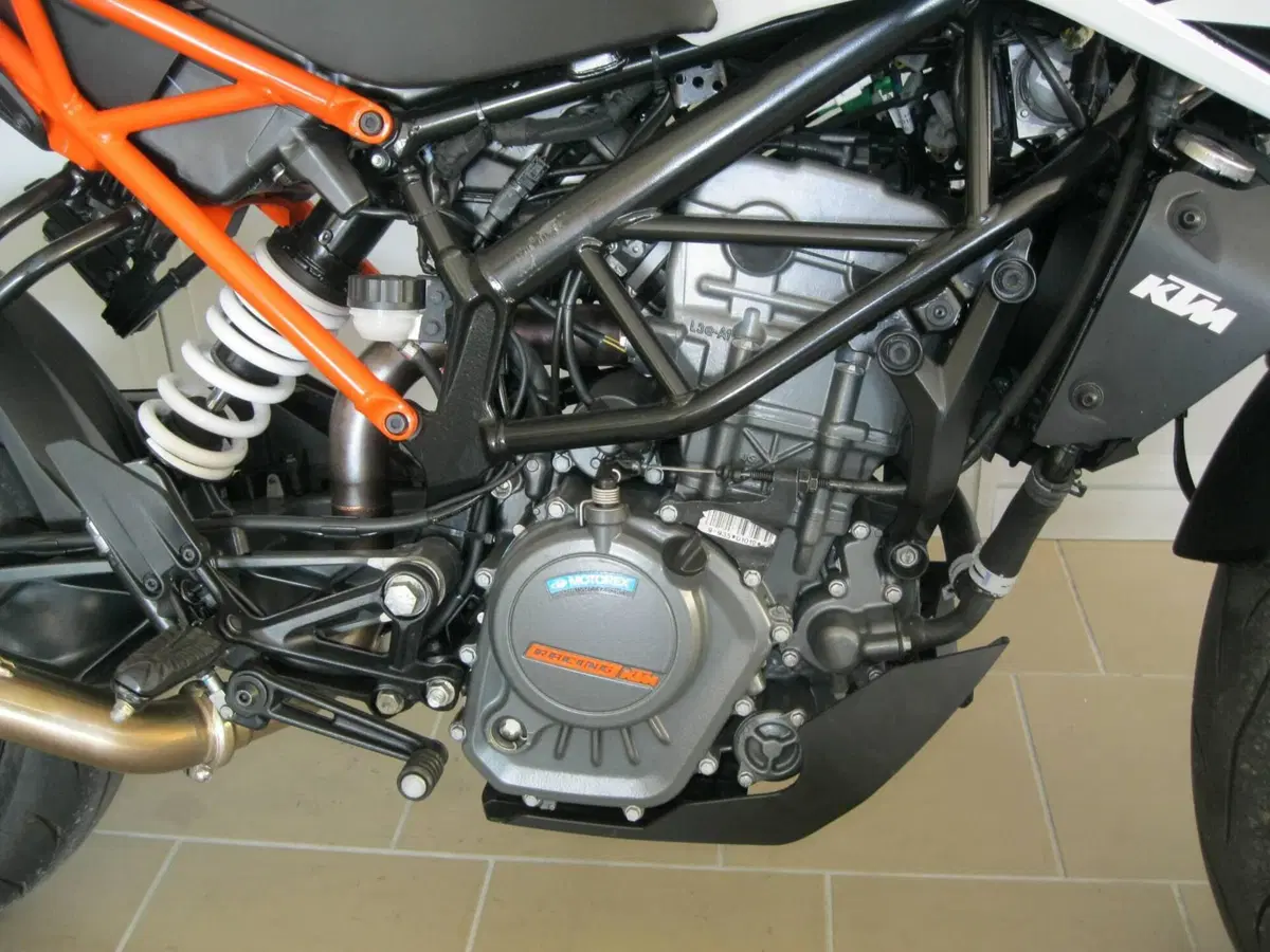 KTM 125 Duke ABS (2017 - 20) (7)