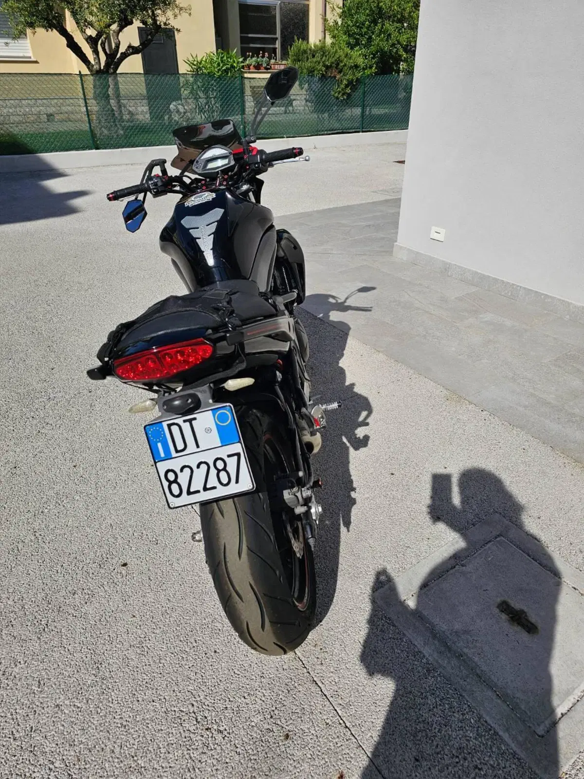 Kawasaki ER-6N (2009 - 11) (6)