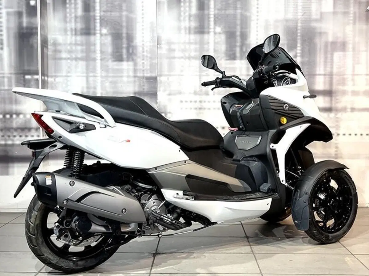 Quadro QV3 350 (2018 - 19) (8)