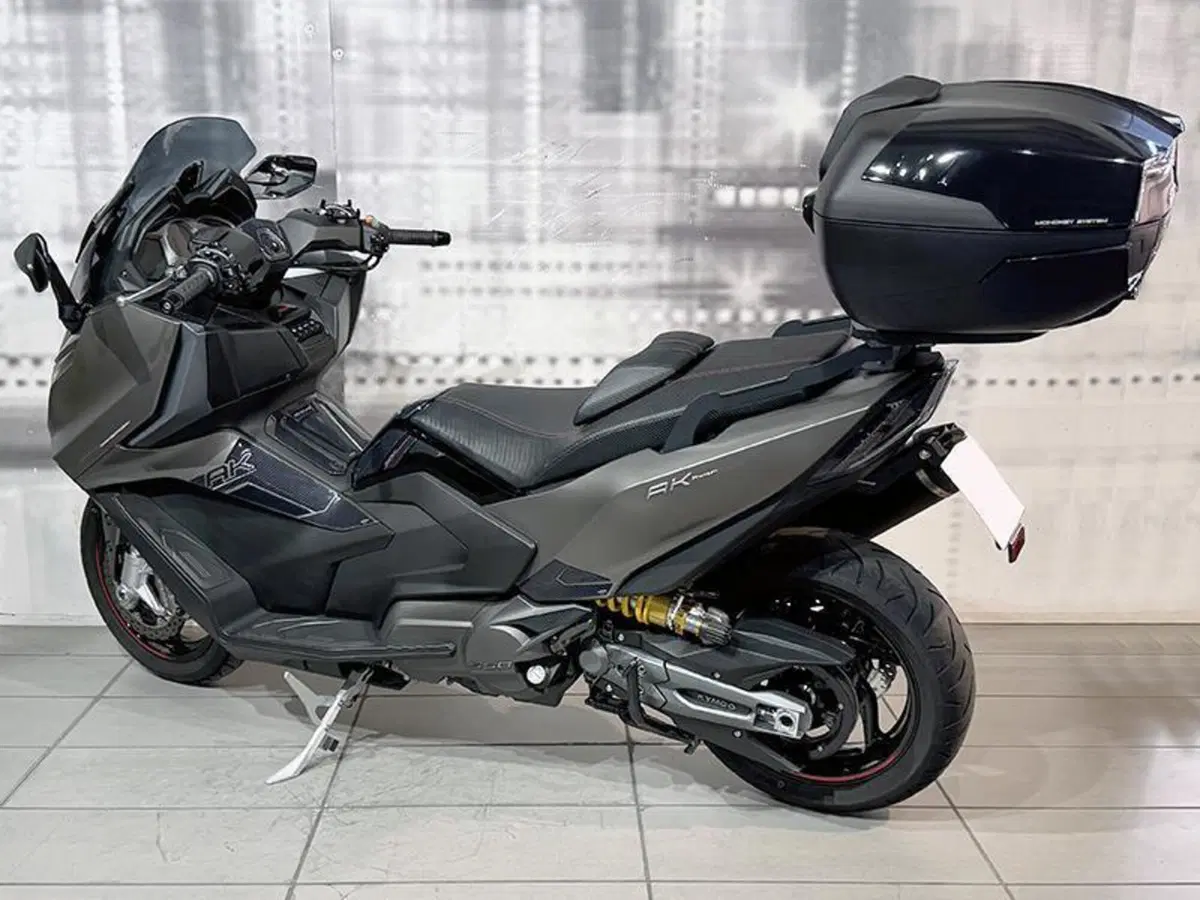 Kymco AK 550 Premium (2023 - 25) (2)