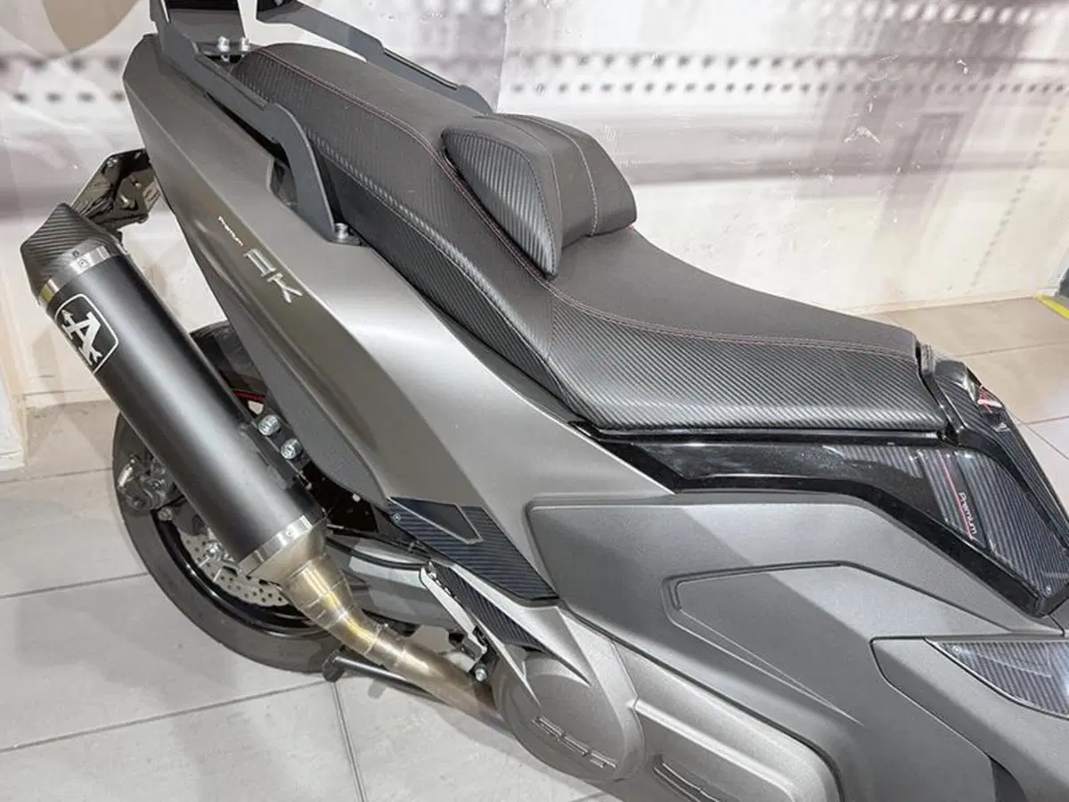 Kymco AK 550 Premium (2023 - 25) (3)