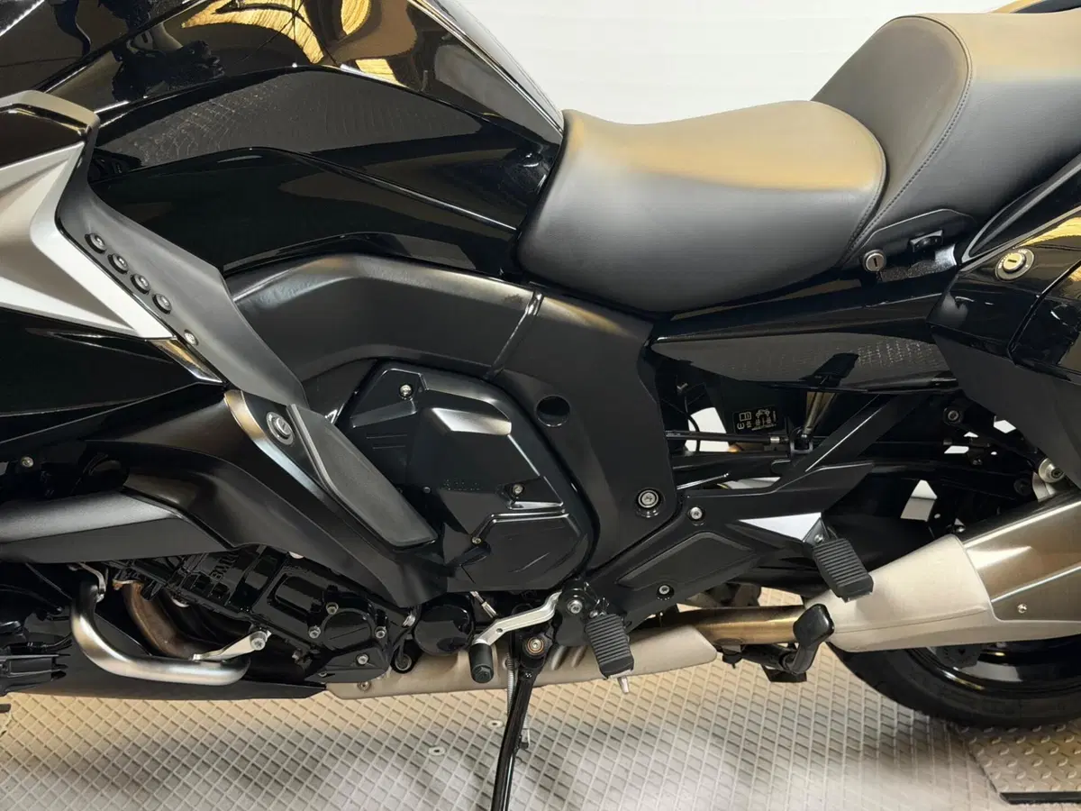 Bmw K 1600 GT (2022 - 26) (10)