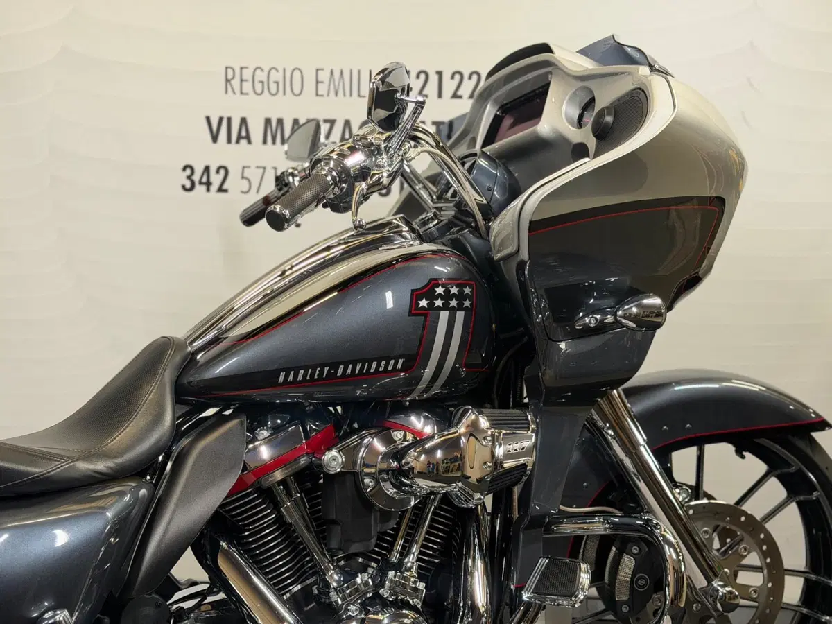 Harley-Davidson 117 Road Glide (2018 - 19) - FLTRXSE (7)