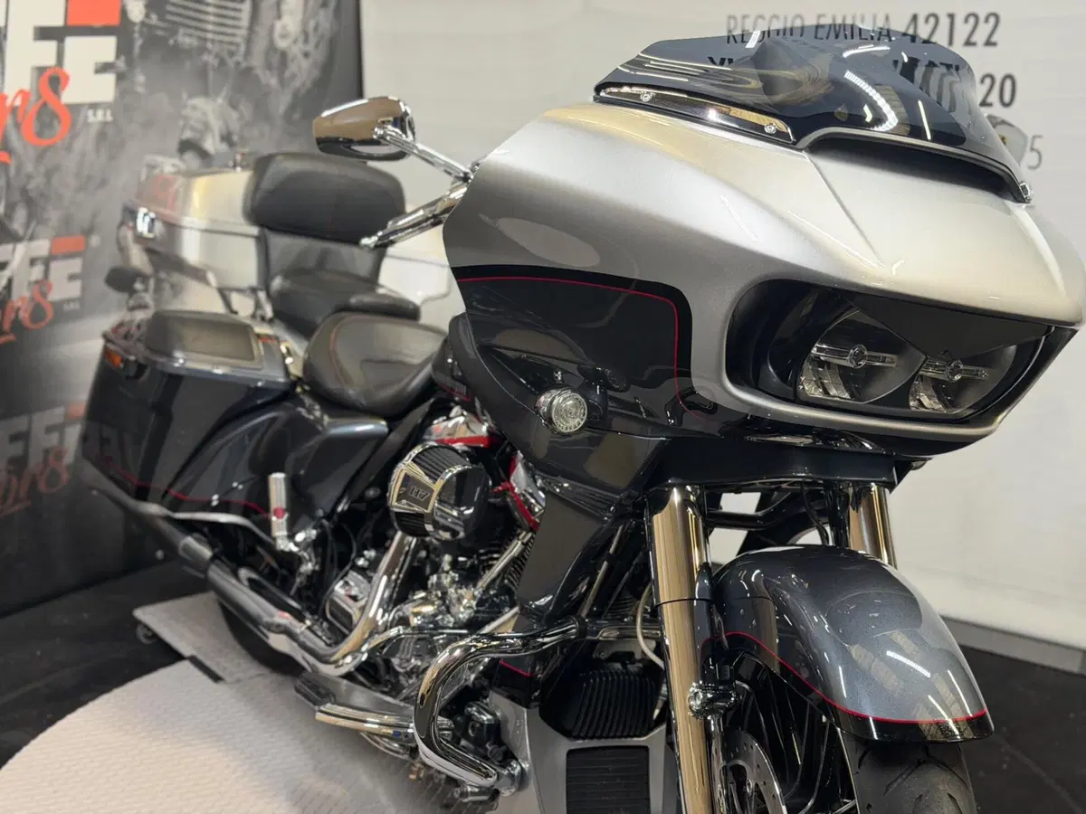 Harley-Davidson 117 Road Glide (2018 - 19) - FLTRXSE (9)