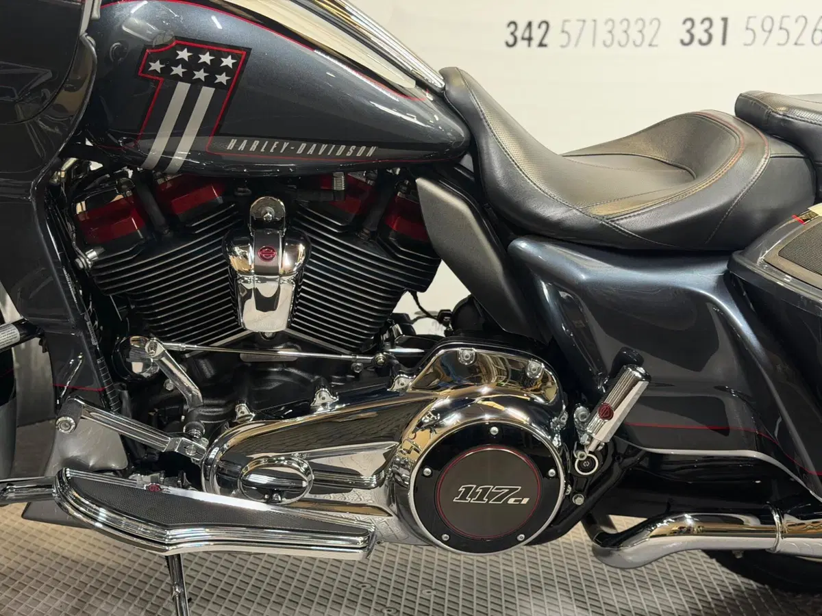 Harley-Davidson 117 Road Glide (2018 - 19) - FLTRXSE (14)
